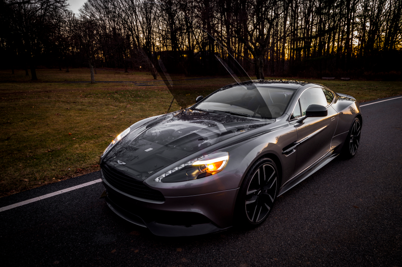 Illustration for article titled Here's How To Take Awesome Pictures Of Your Car At Night